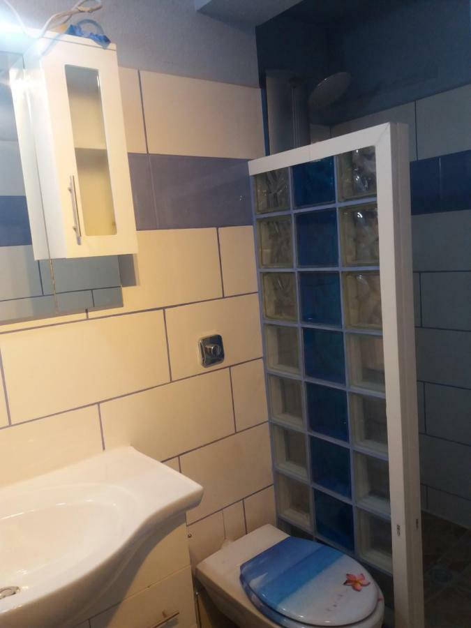 Studio A Louer Proche Des Plages Apartamento Sainte-Anne Exterior foto